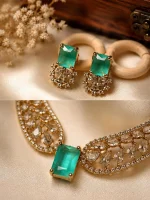 Aqua Emerald Crystal Necklace Set - Image 2