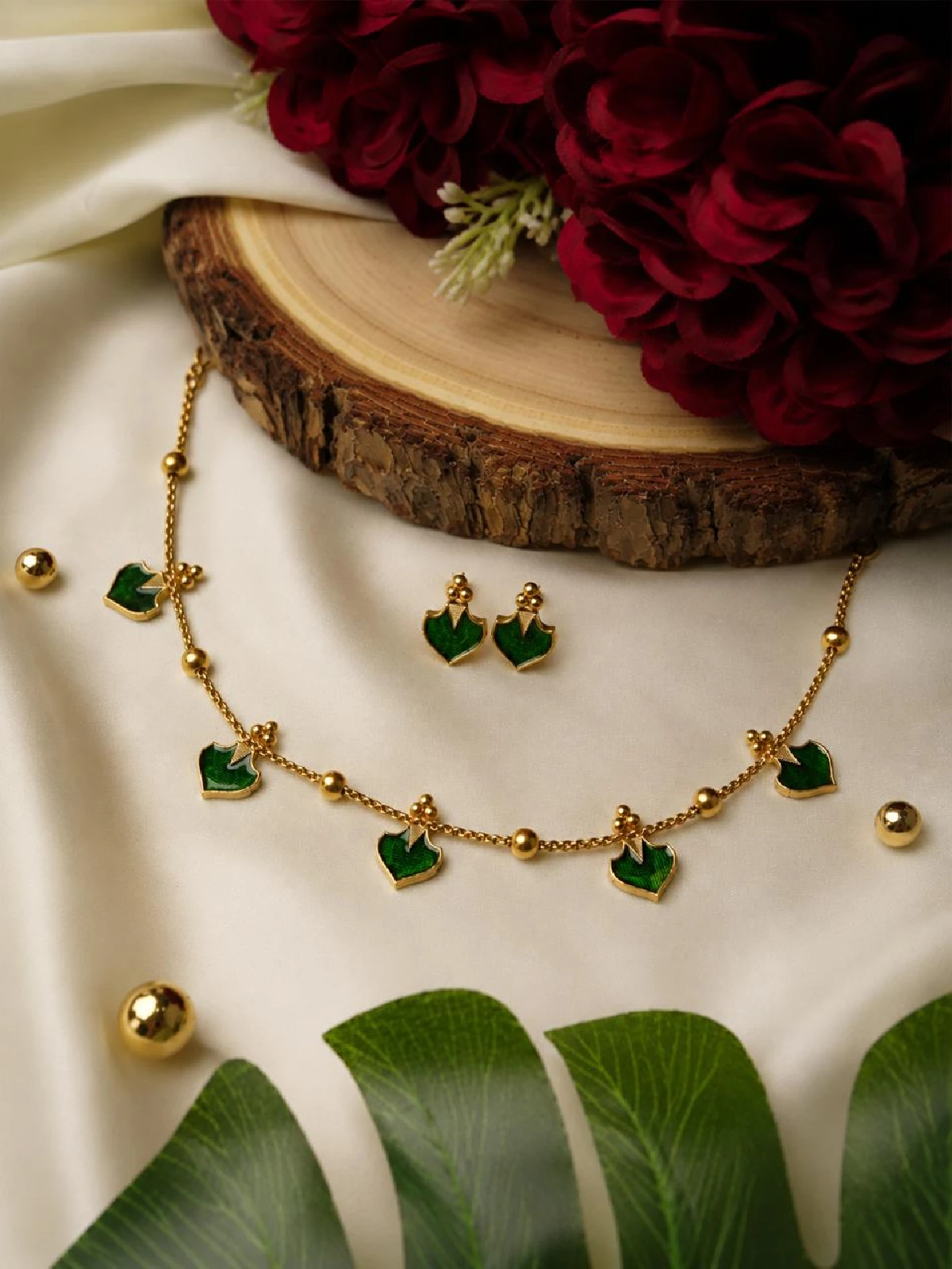 New Project (73) Classic Green Palakka Enamel Jewellery Set - Image 1